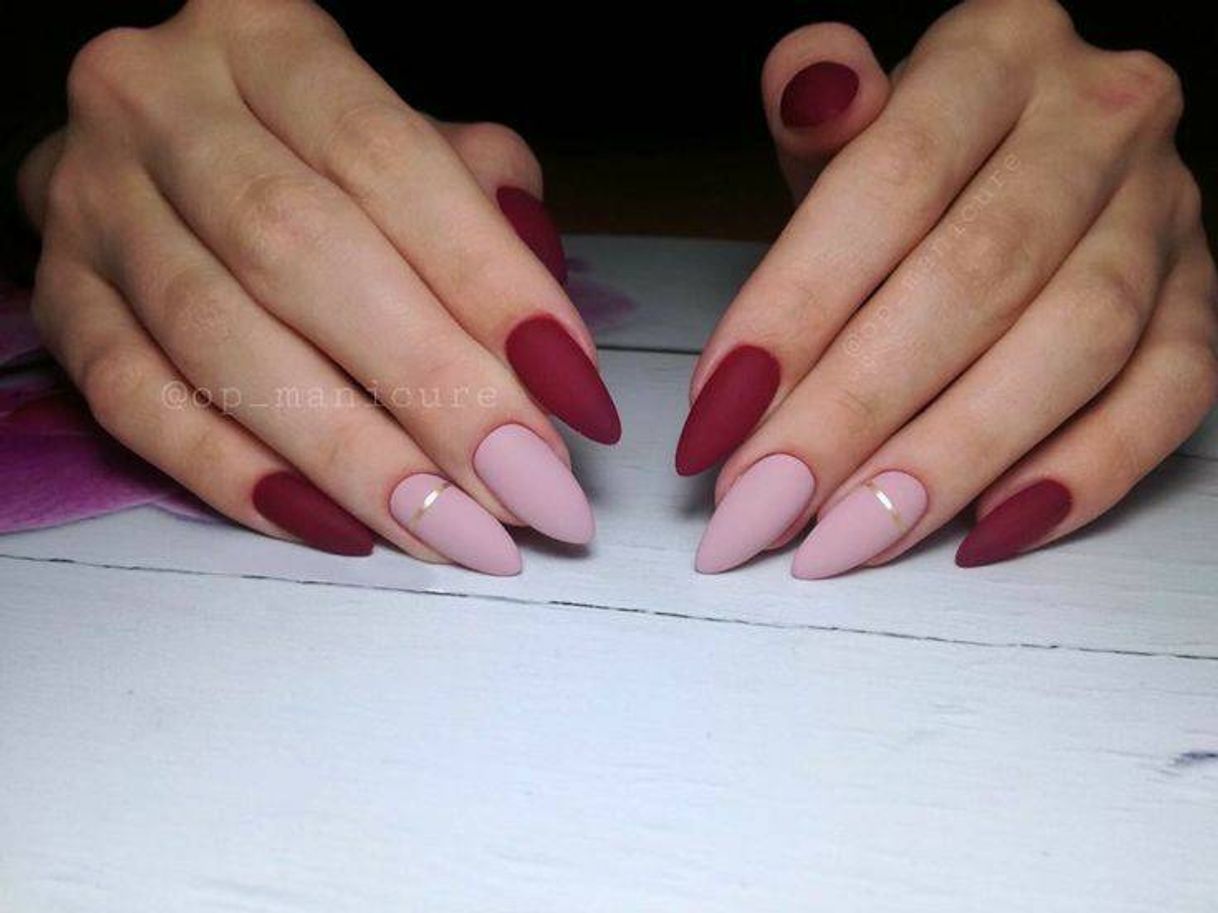 Moda Unhas foscas 