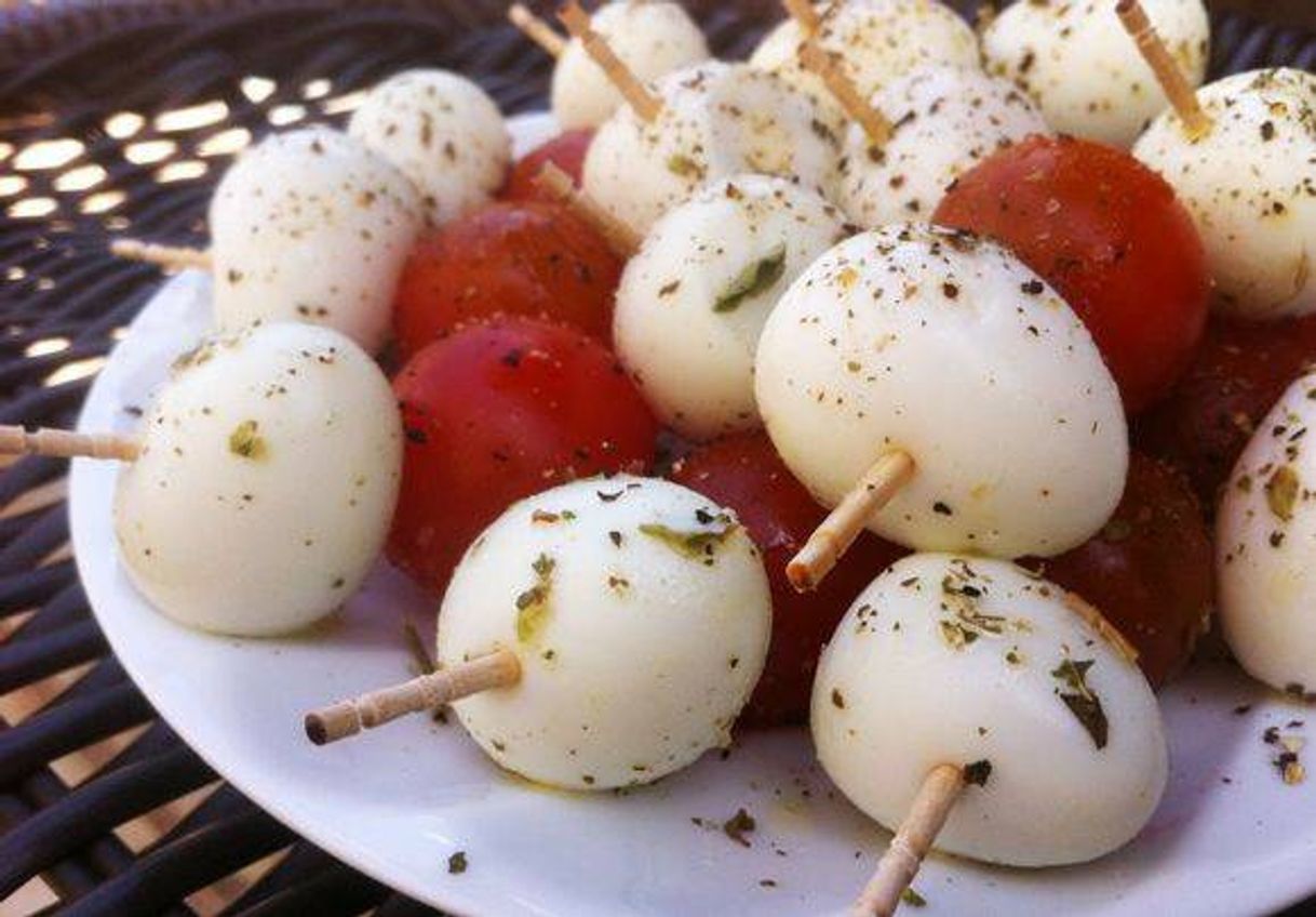 Fashion Palitinho com ovo de cordona e tomate cereja