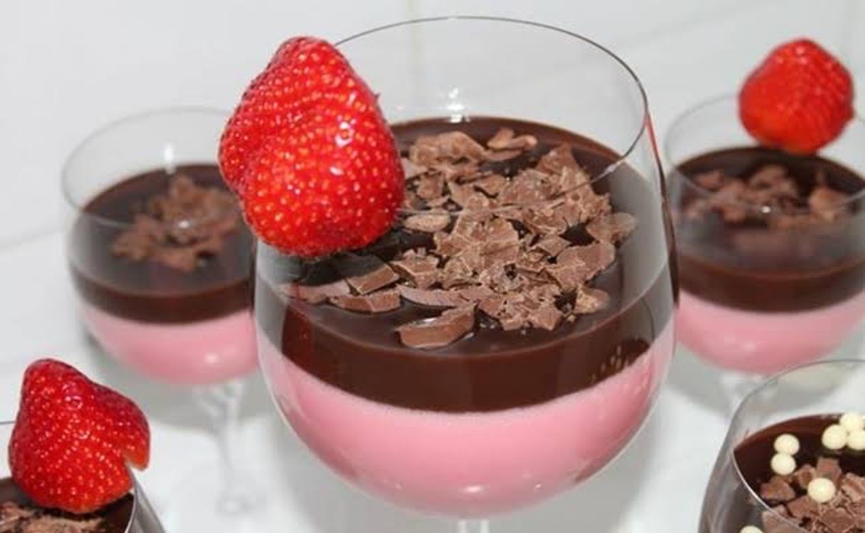 Moda Mousse de Morango com Chocolate