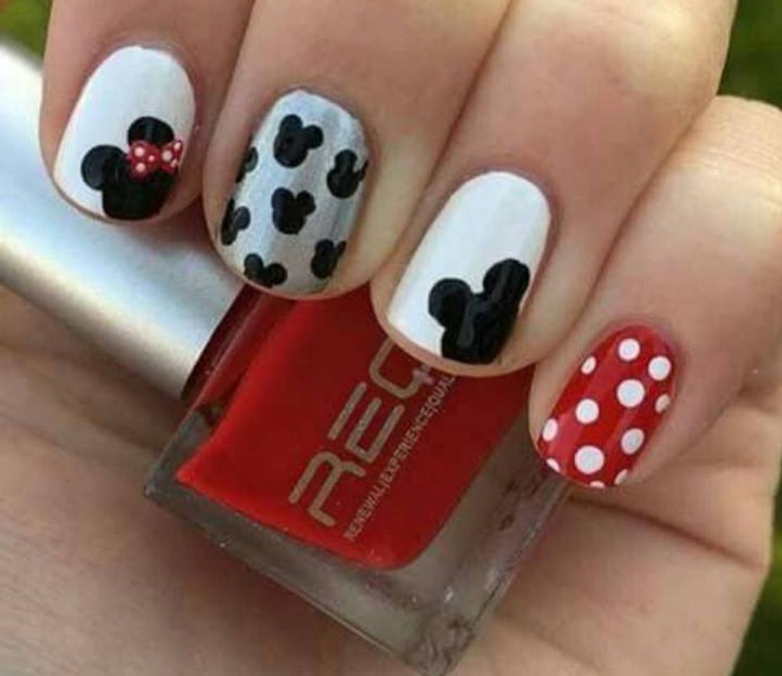 Moda Unhas Disney❤️