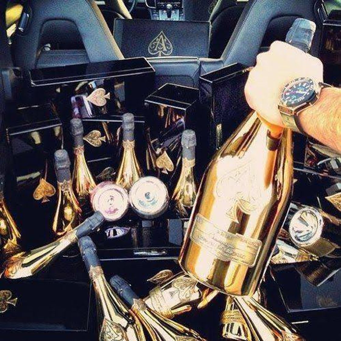 Social Champagne Armand de Brignac
