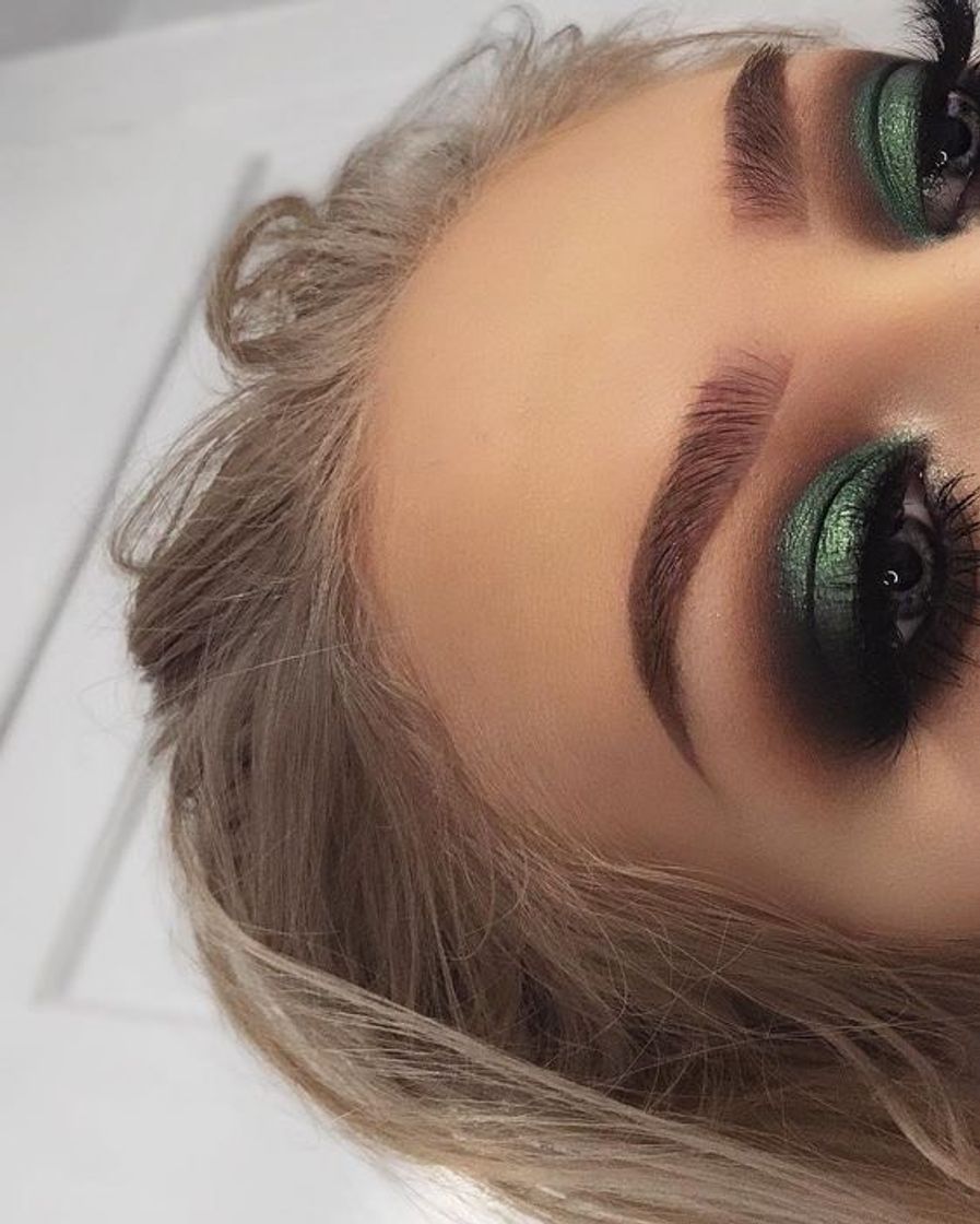 Fashion Green eyes 