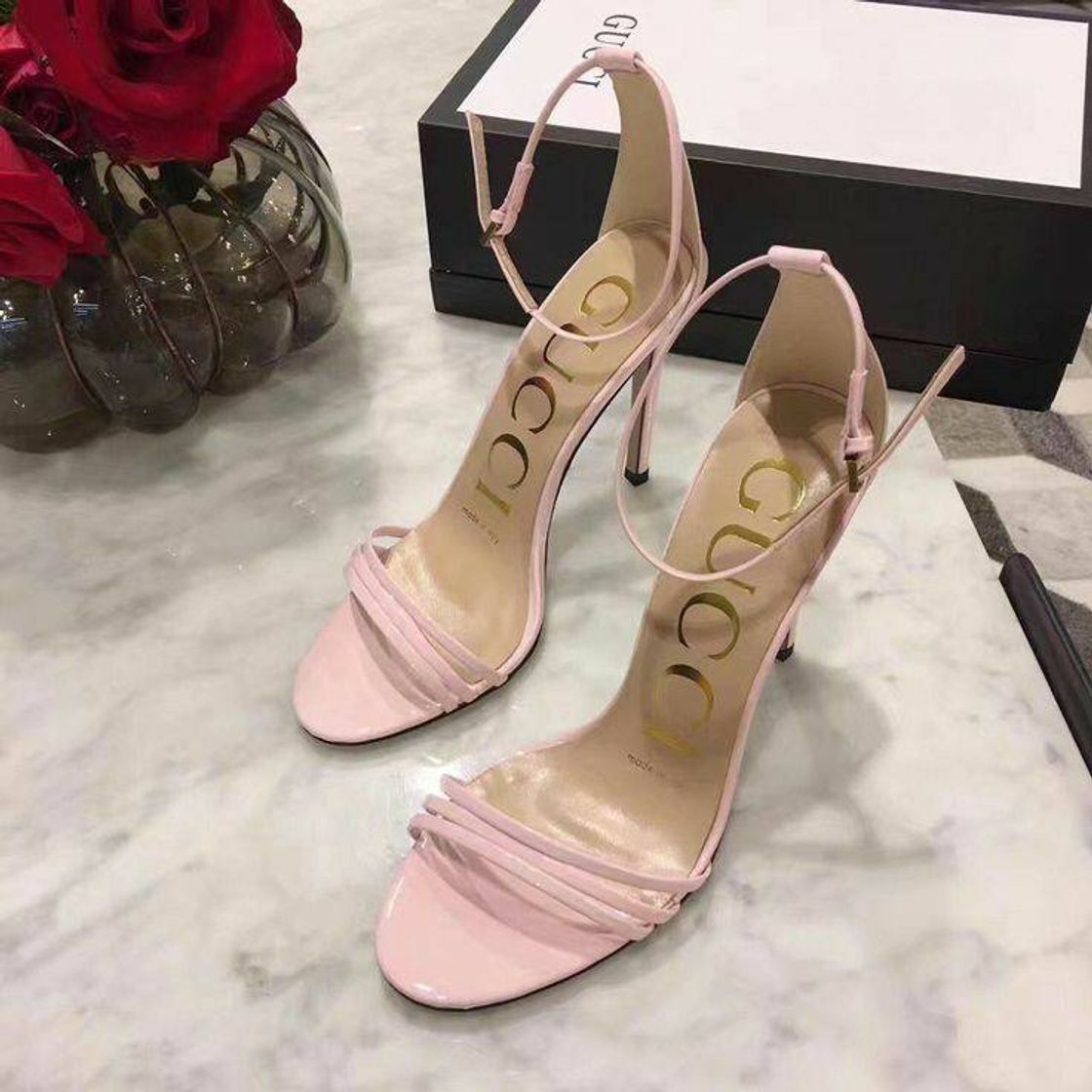 Moda Salto rosa Gucci 