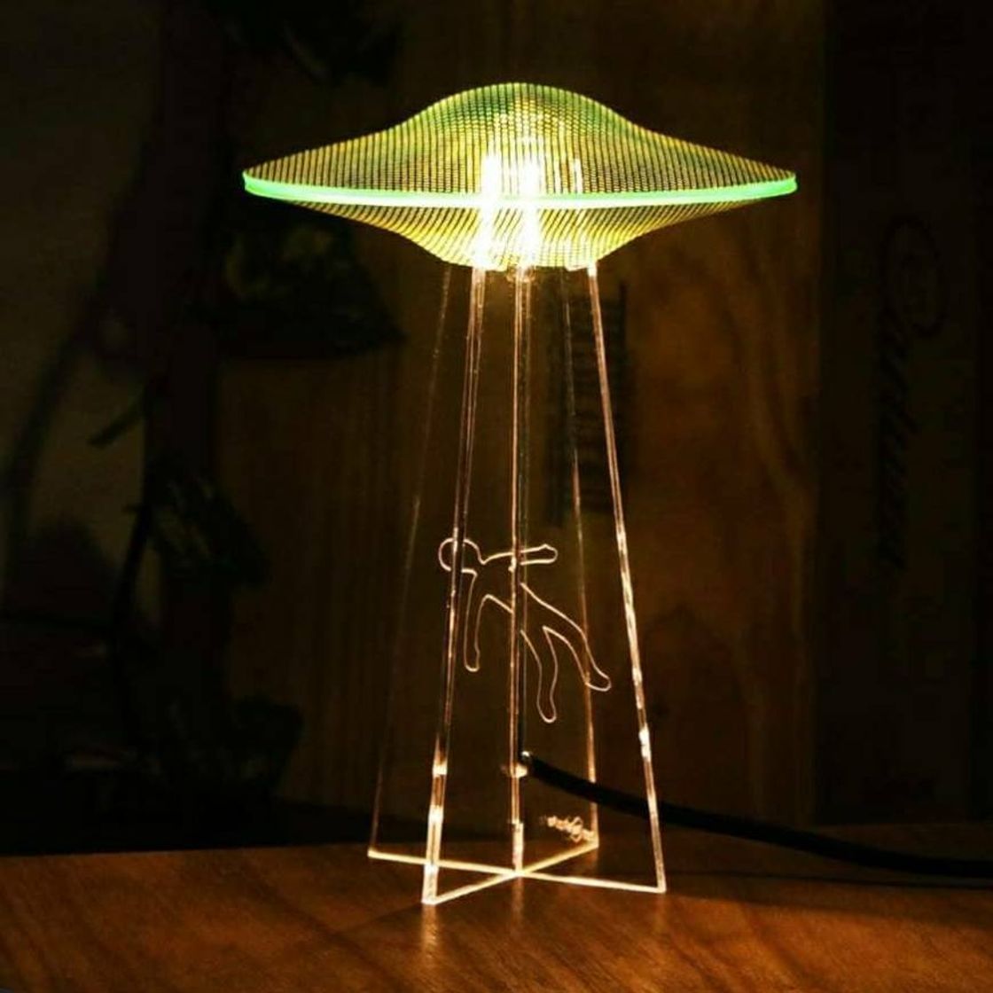Social Luminária UFO