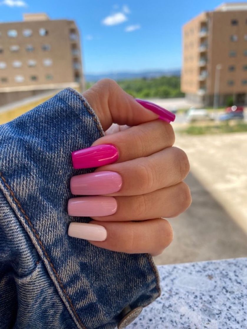 Fashion Pink Nails