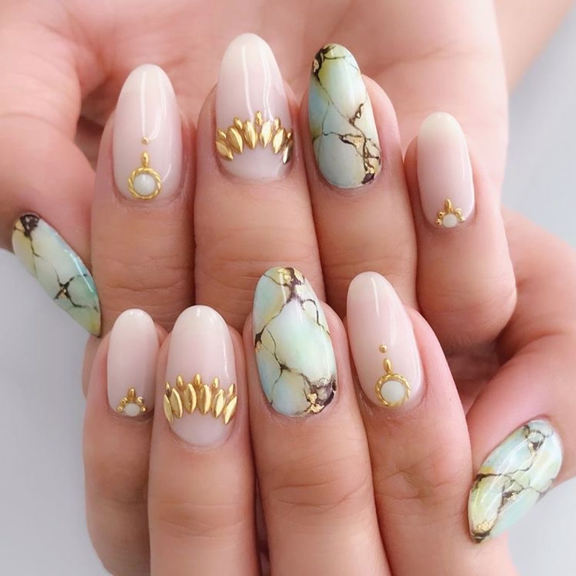 Moda Marble nails 