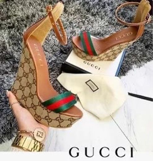 Gucci 🖤✨