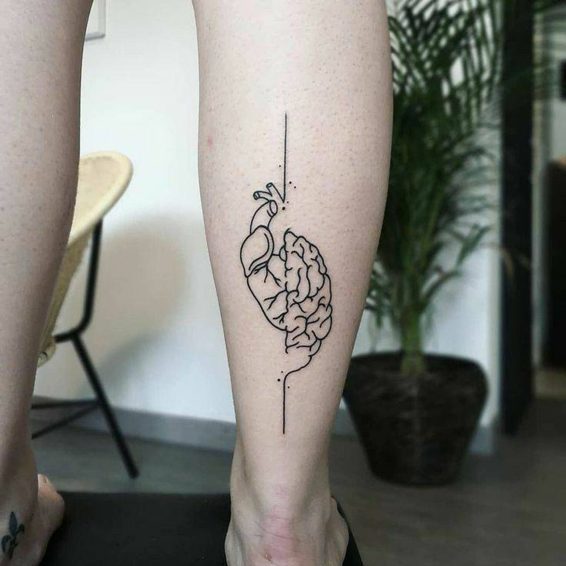 Moda Tattoo coração e cérebro