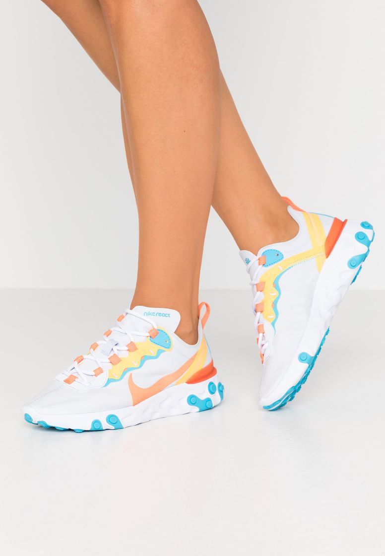 Social Nike react 55 laser orange
