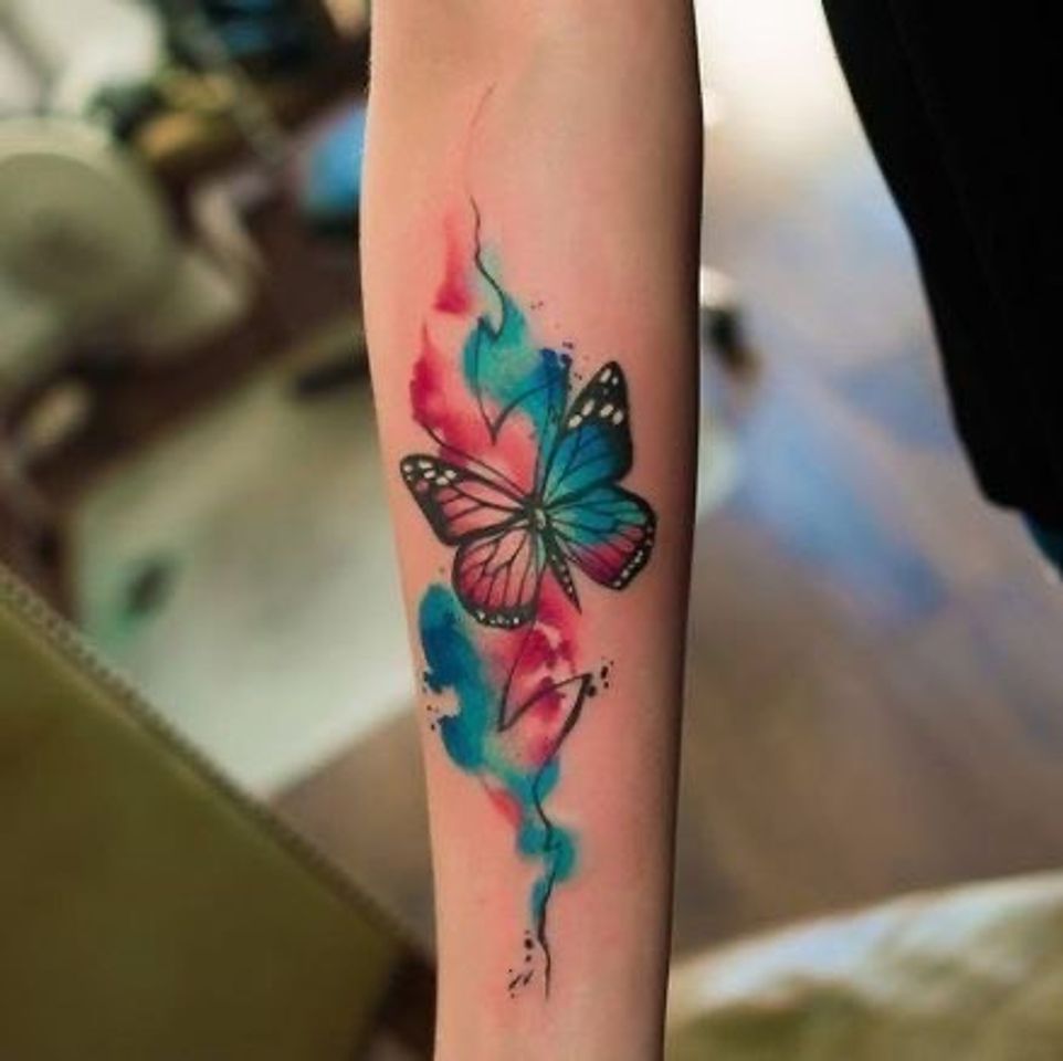 Social Tatuagem borboleta aquarela 