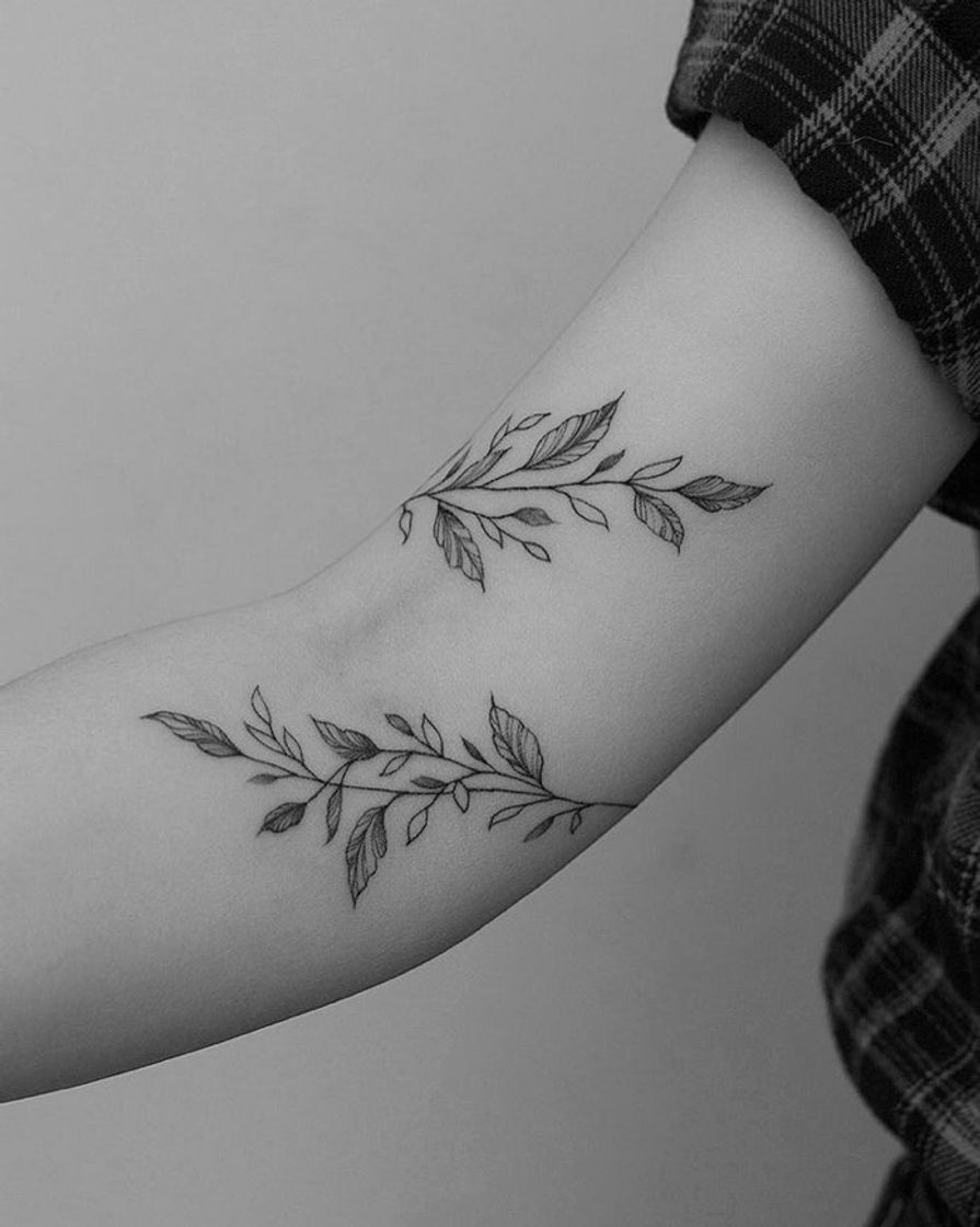 Fashion Tatuagem raminho 🌿