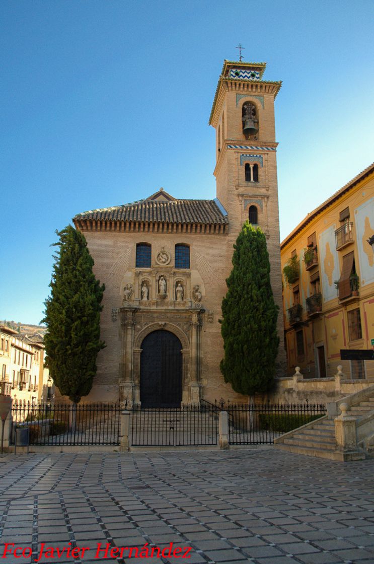 Place Iglesia de San Gil y Santa Ana