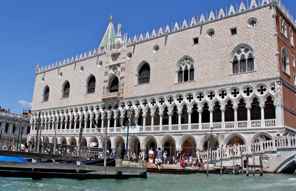 Lugar Palacio Ducal de Venecia