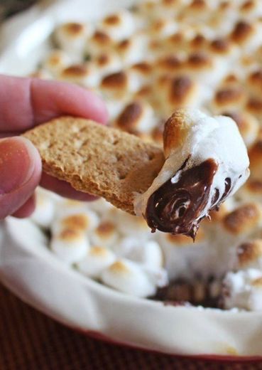S'mores (marshmallow assado com chocolate)