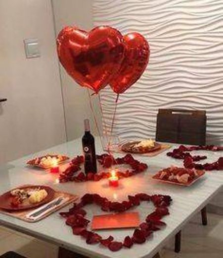 Jantar romântico com a pessoa amada