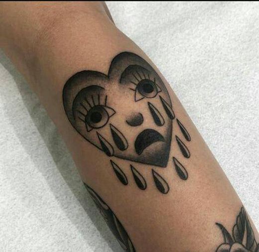 Tatuagem alternativa.