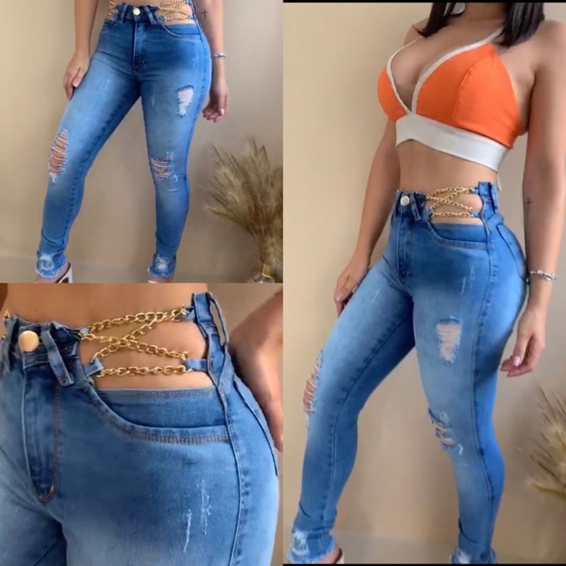 Moda Calça jeans cintura alta com corrente lateral