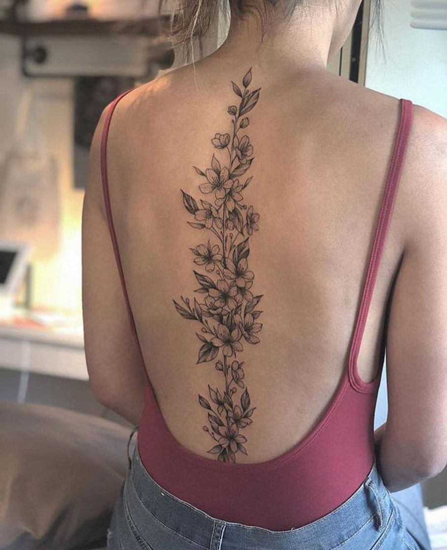 Moda Inspiração de tattoo na coluna