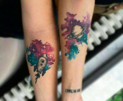 Tatuagem do espaço♡♡