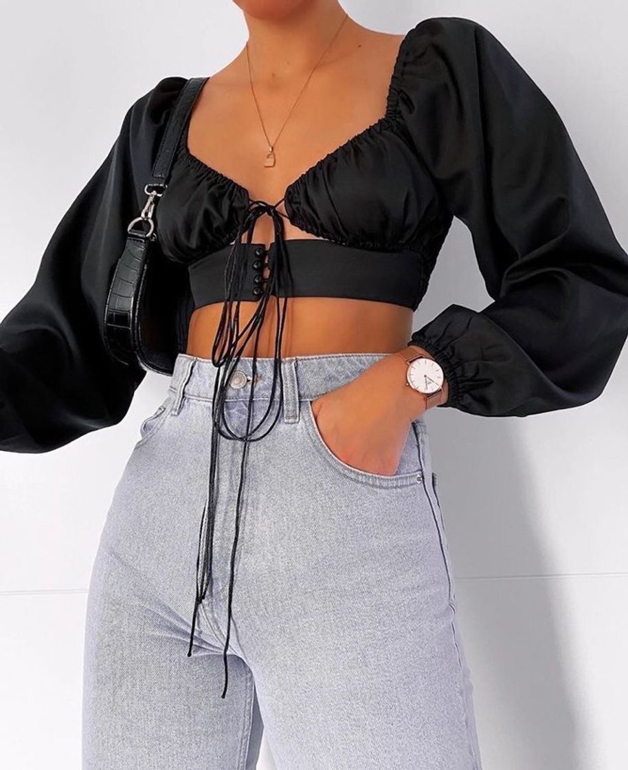 Moda cropped com a manga bufante 