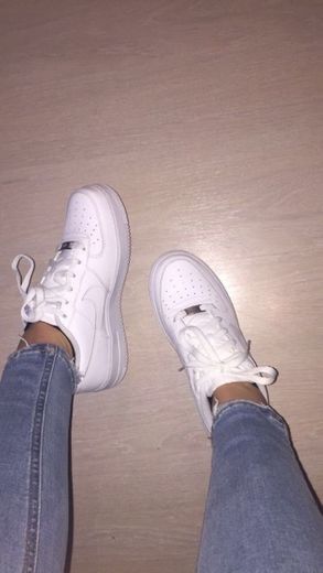 tênis Nike branco 