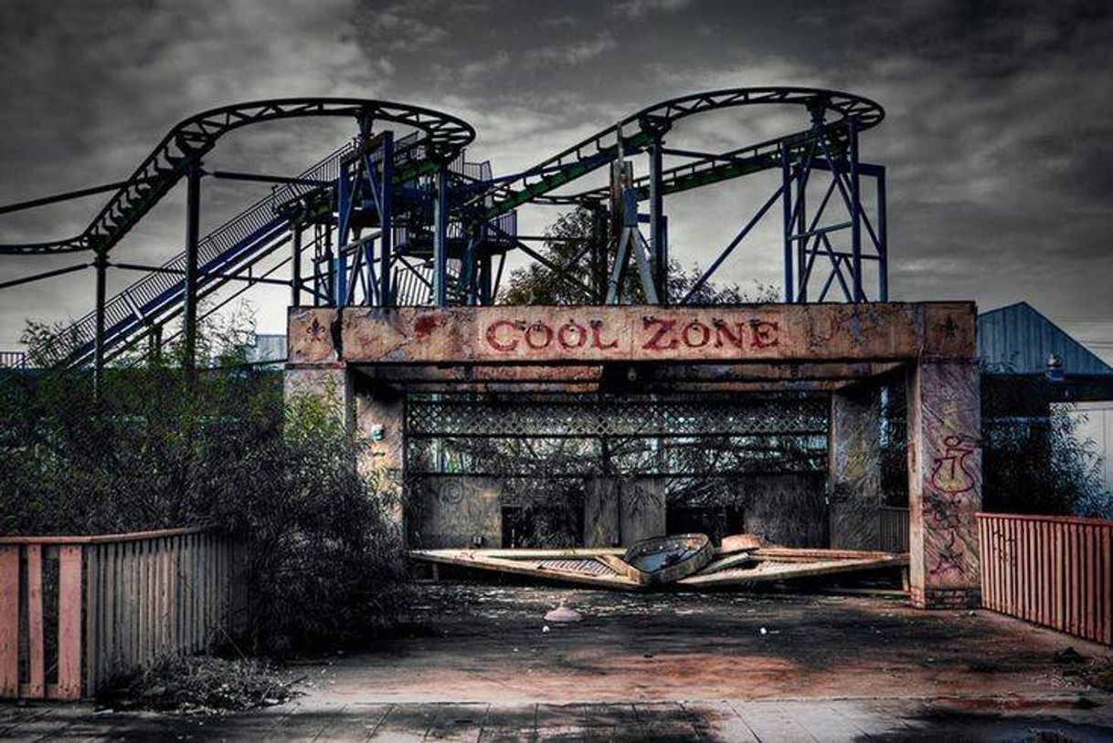 Social Parque foi devastado e abandonado pelo furacão Katrina EUA. 