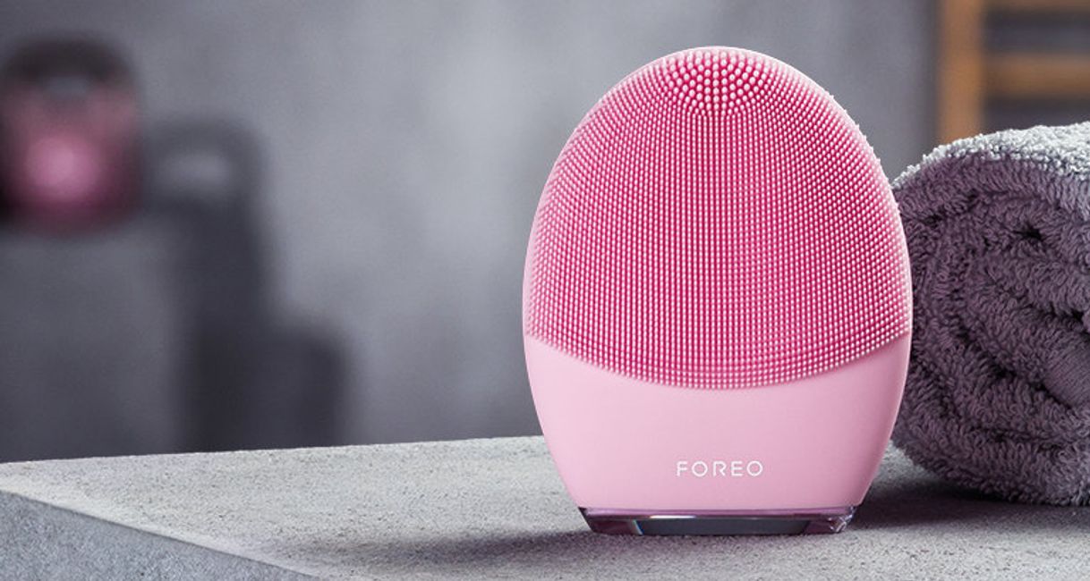 Moda FOREO l Descubre piel perfecta y sonrisas más brillantes