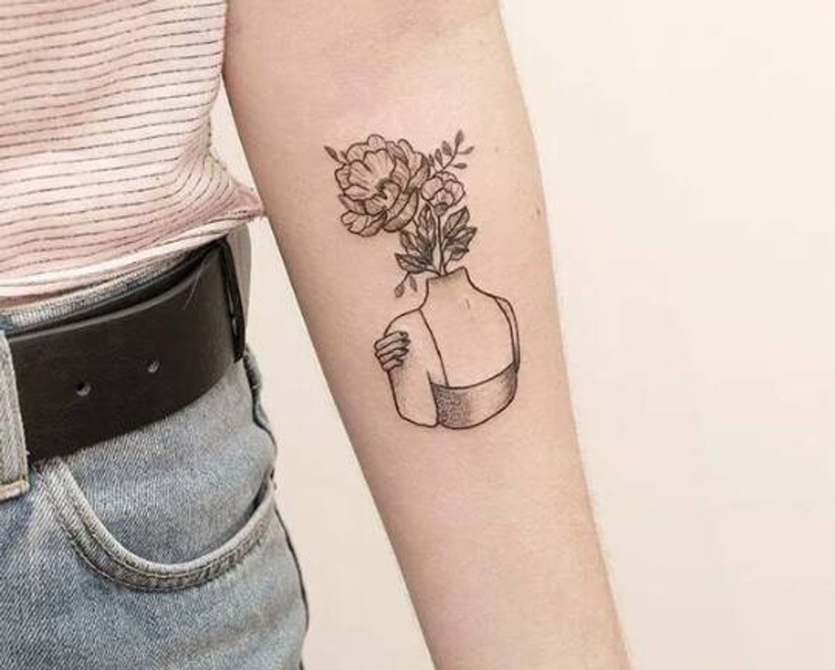 Social Tattoo de cobra no dedo