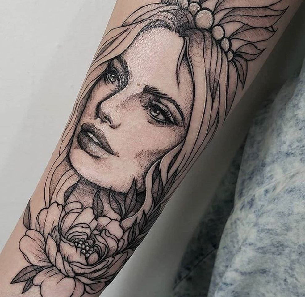 Social Tatto Mulher
