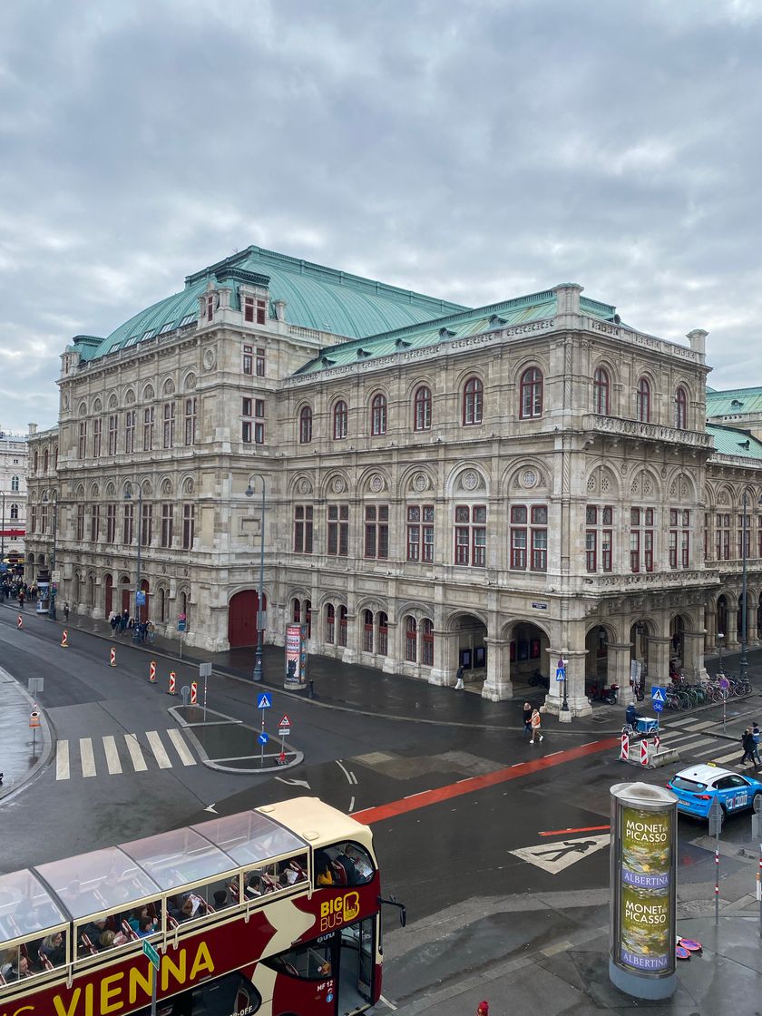 Place Vienna Operahouse