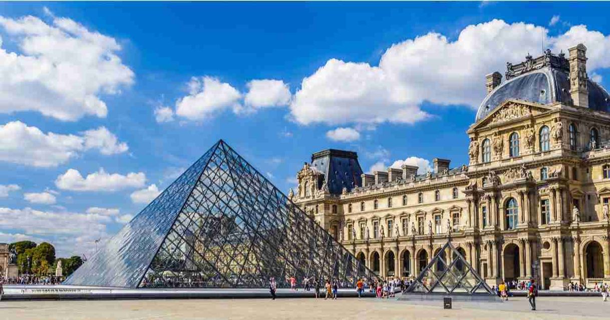 Place Museo del Louvre