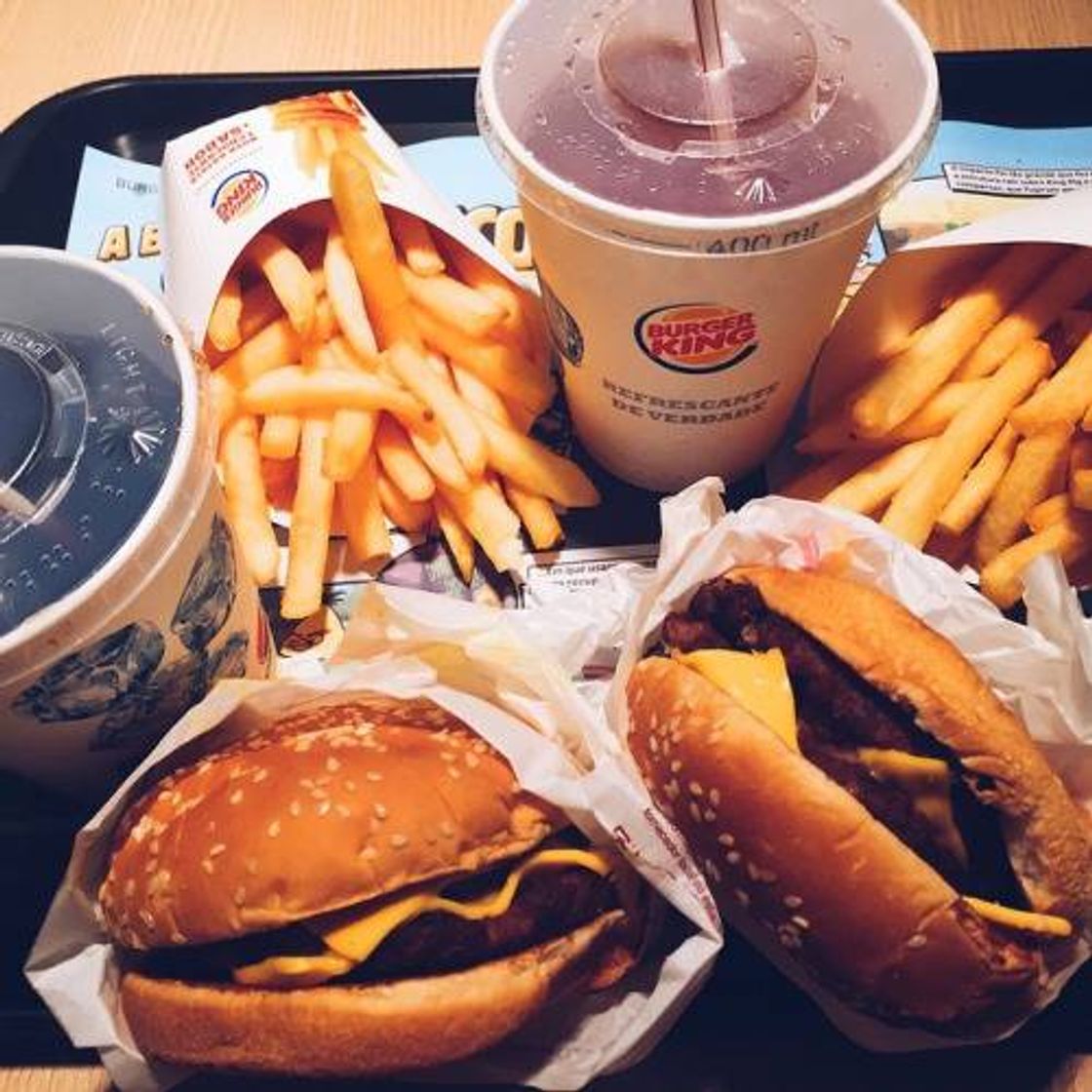 Social Hamburgo, French fries, drinks.(•ө•)♡
