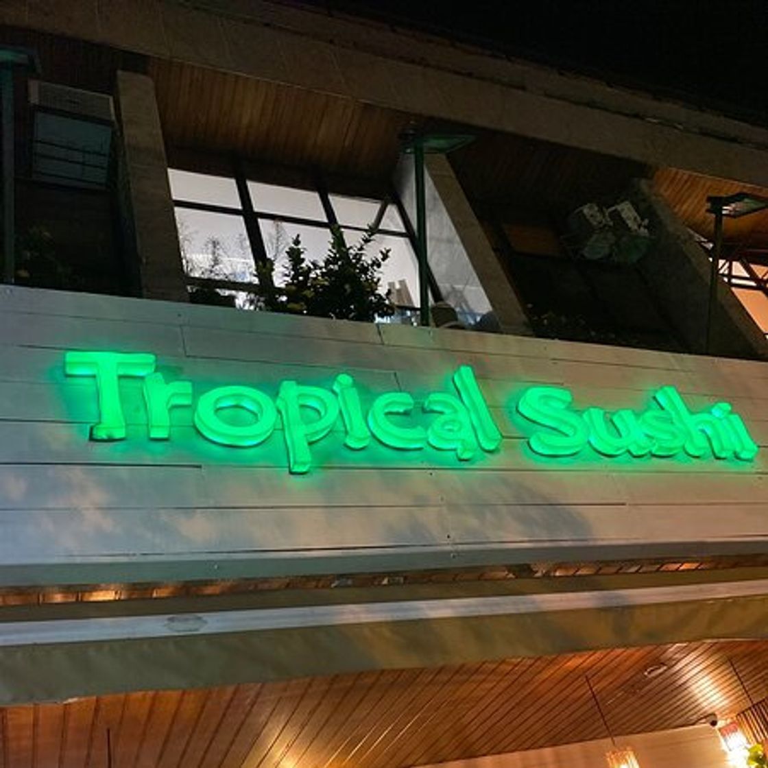 Restaurants Tropical sushi