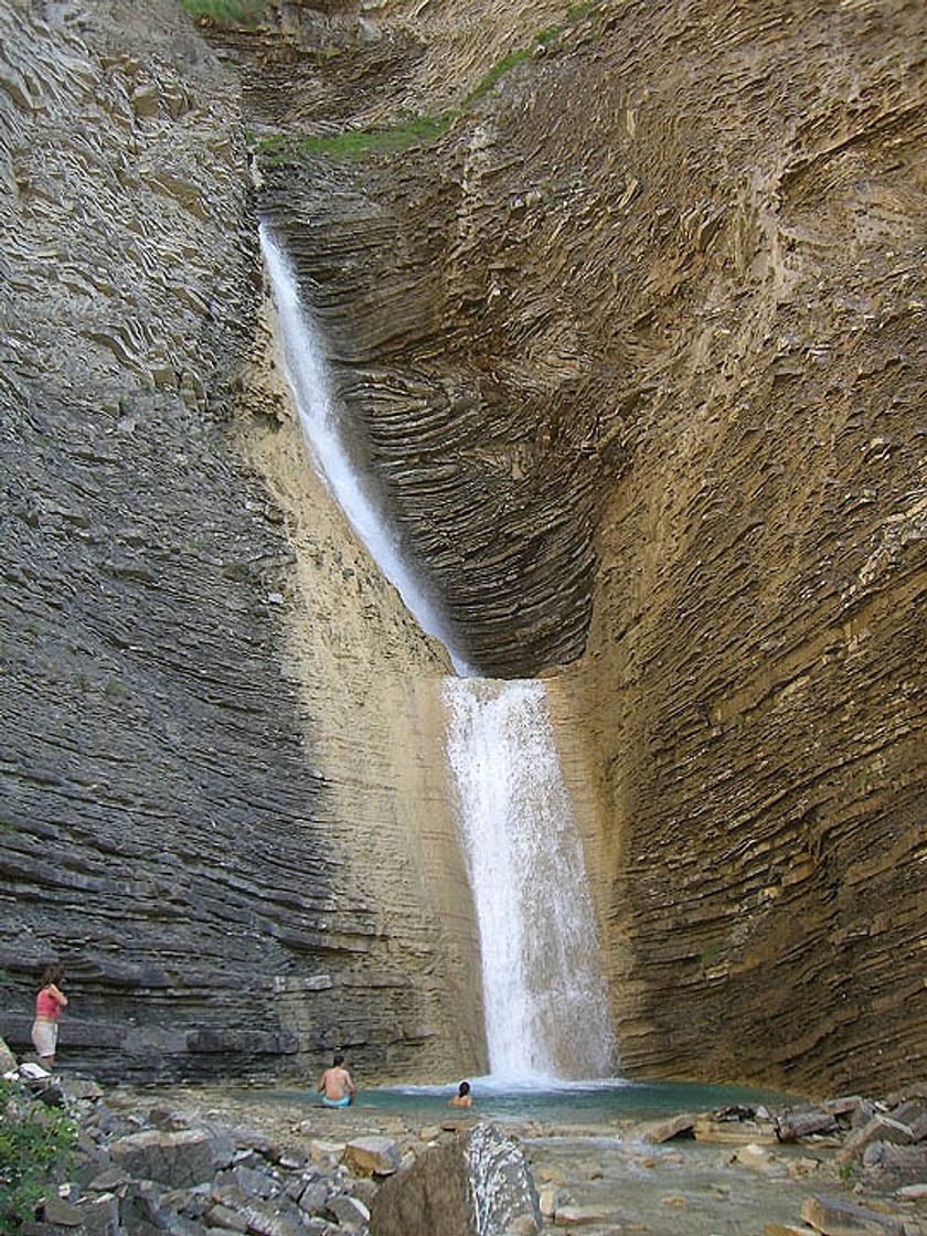 Lugar Cascada de Orós Bajo