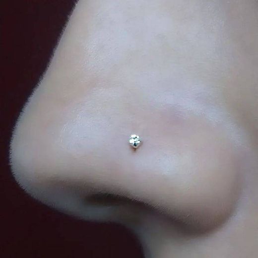 piercing nostril