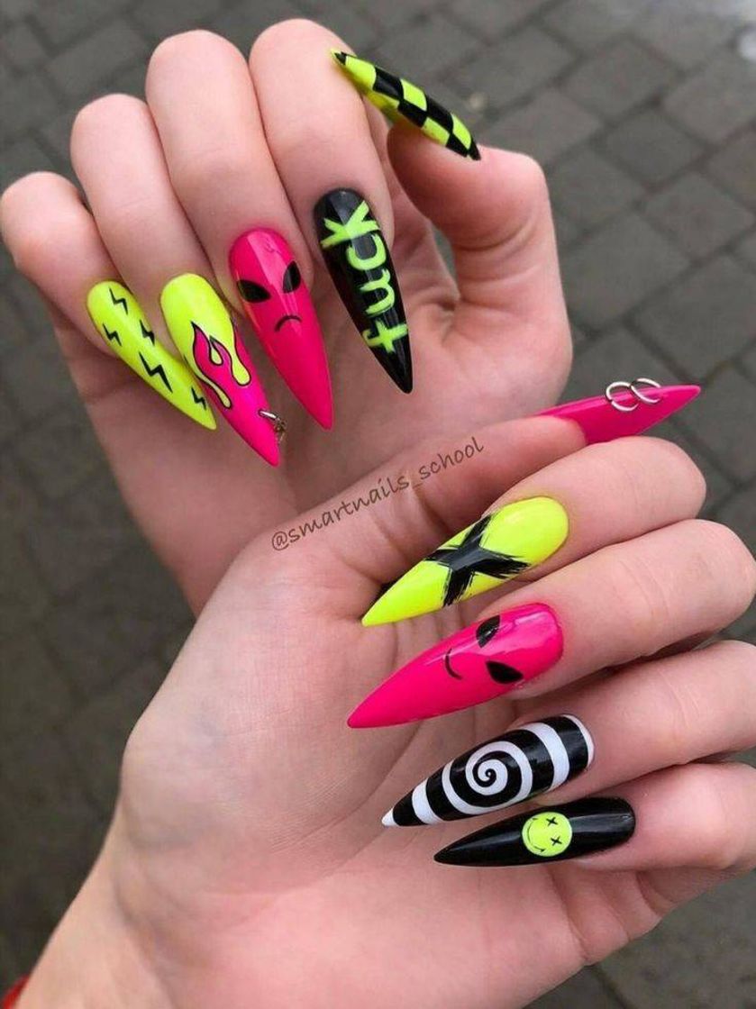 Moda Nail Art Neon