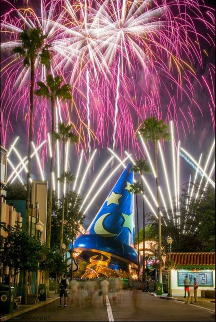 Social O MUNDO ENCANTADO DA DISNEY 