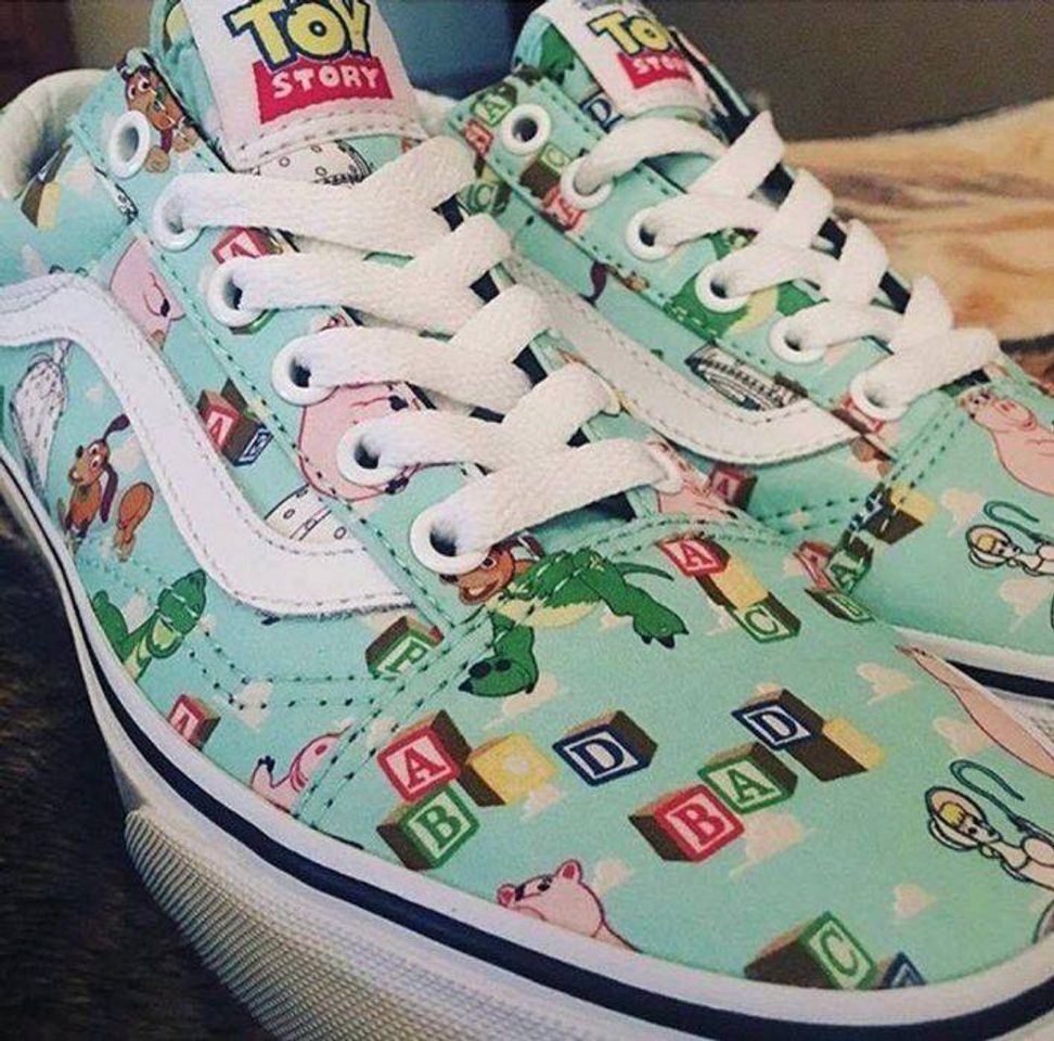 Moda Vans- toy store