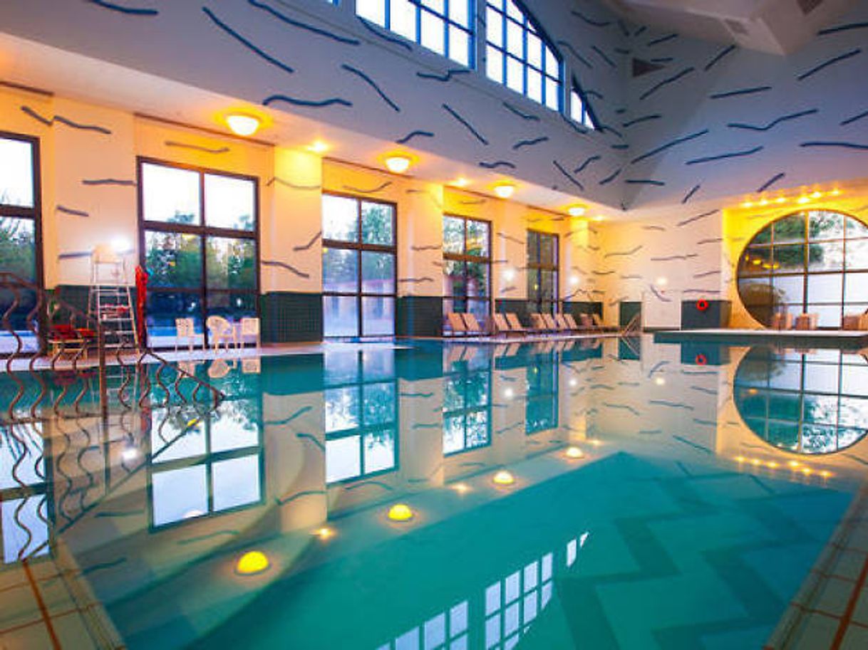 Place Piscines du Disney's Hotel New York®