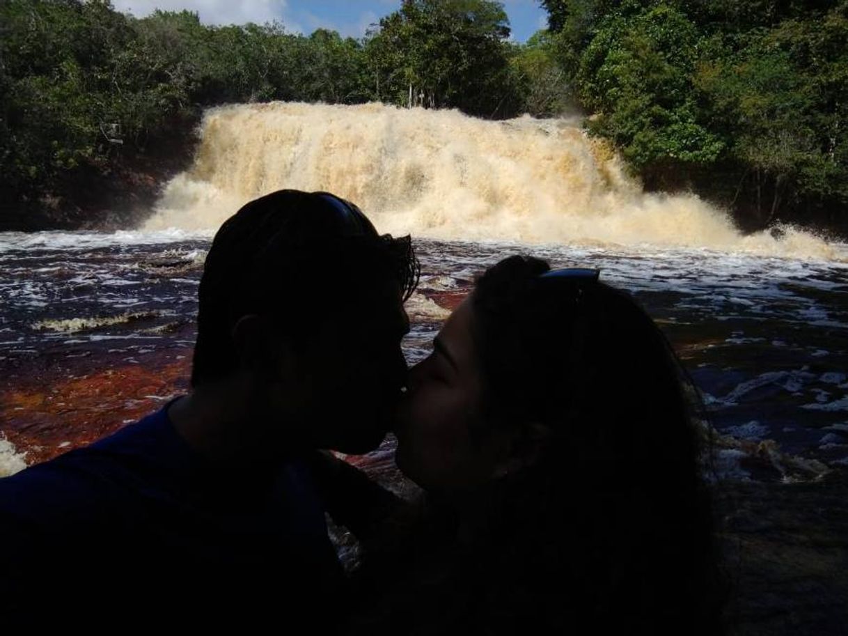 Lugar Cachoeira Iracema