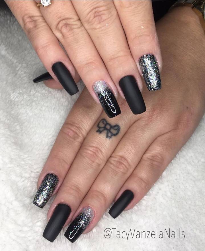 Fashion Black glitter 🖤✨