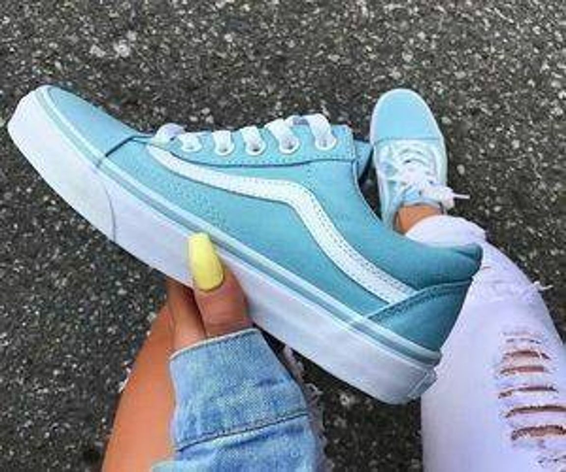 Moda Vans azul bebê