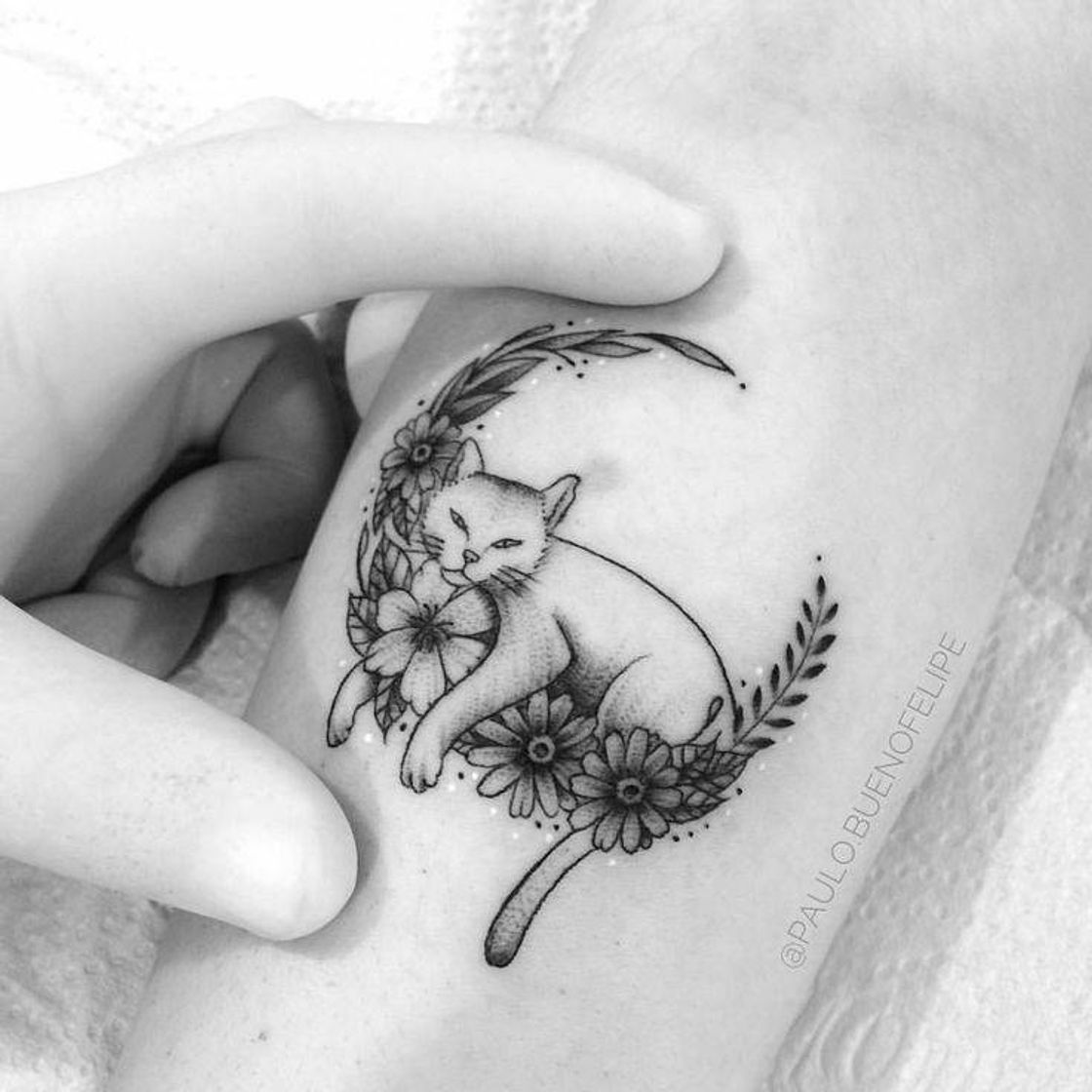 Fashion tattoo