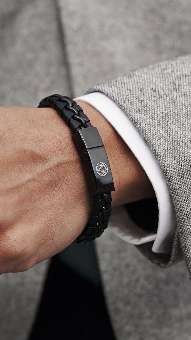 Fashion BLACK LEATHER BRACELET