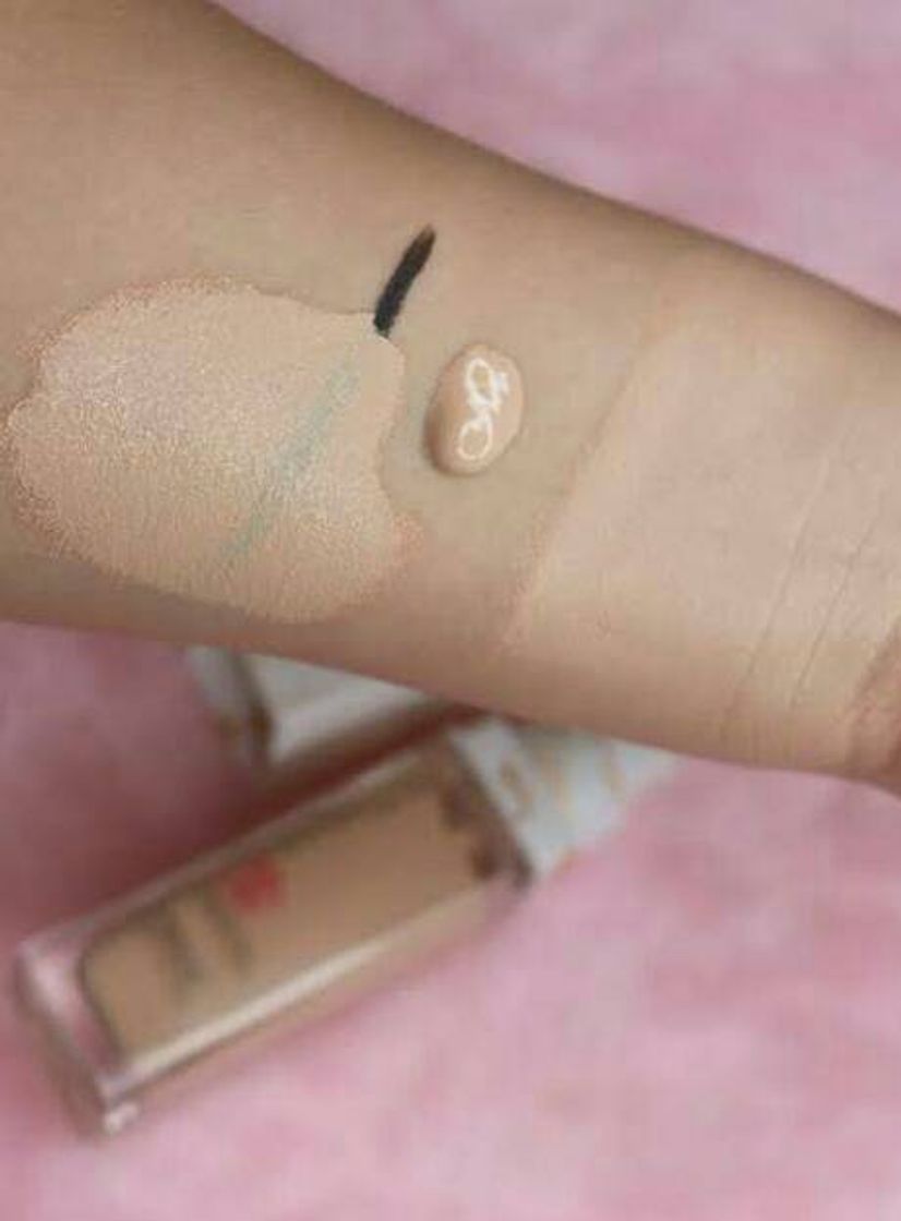 Social Base maybelline New York Superstay 24h