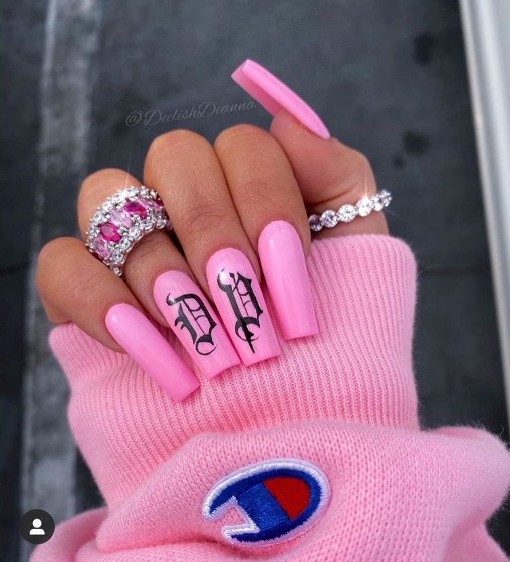 Fashion pink nail