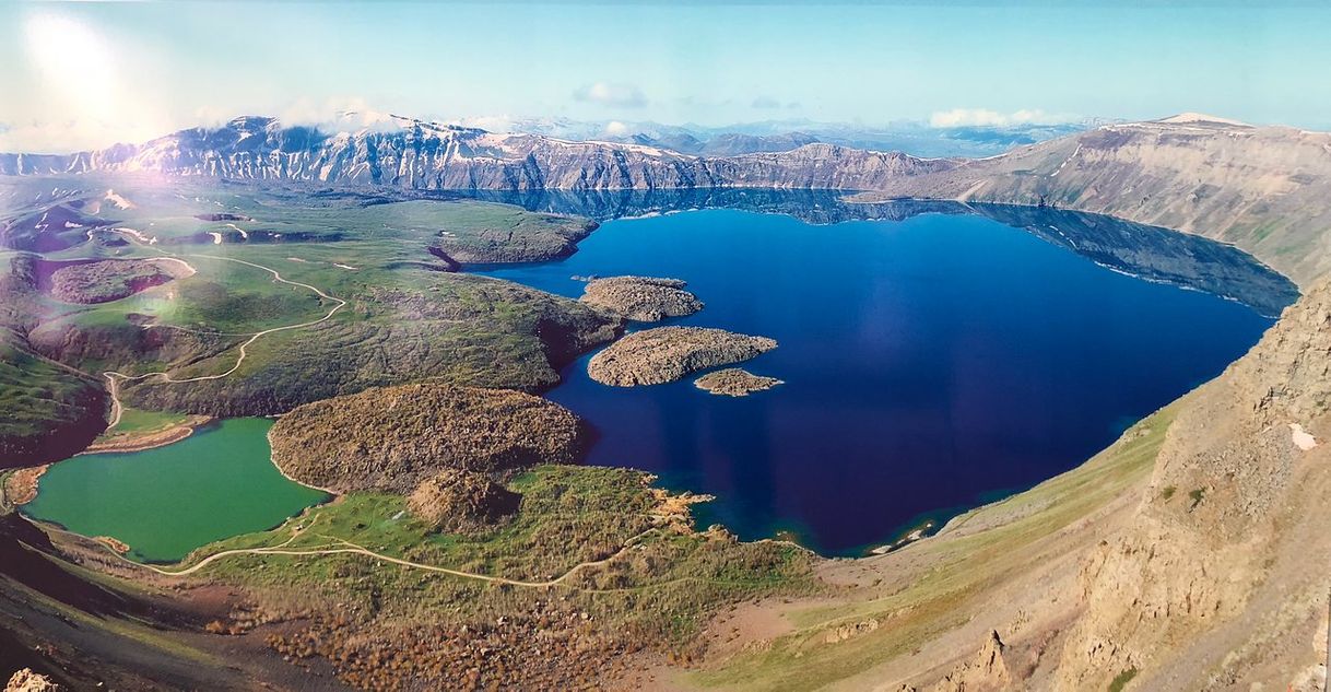 Lugares Nemrut Gölü