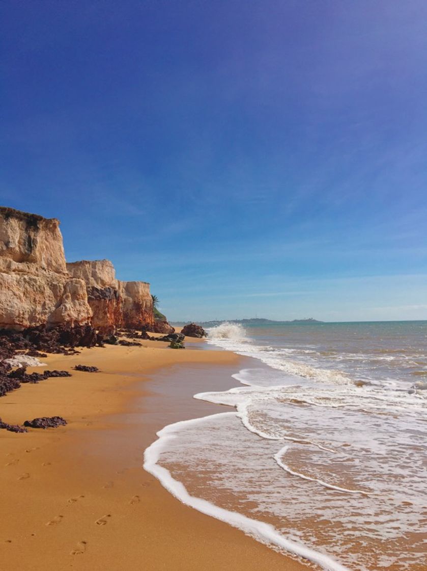 Place Praia de Mãe-Bá