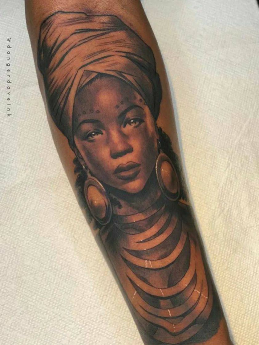 Moda Tattoo pele negra 