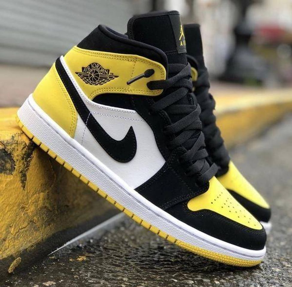 Fashion Jordan 1 amarelo e preto💛🖤